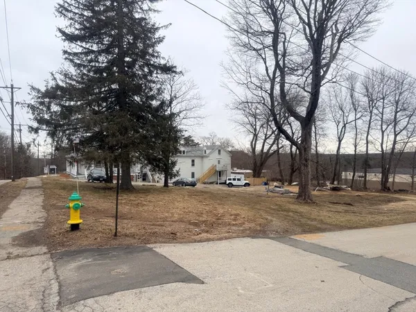 $200,000 | 963 Main Street, Leicester, MA 01524