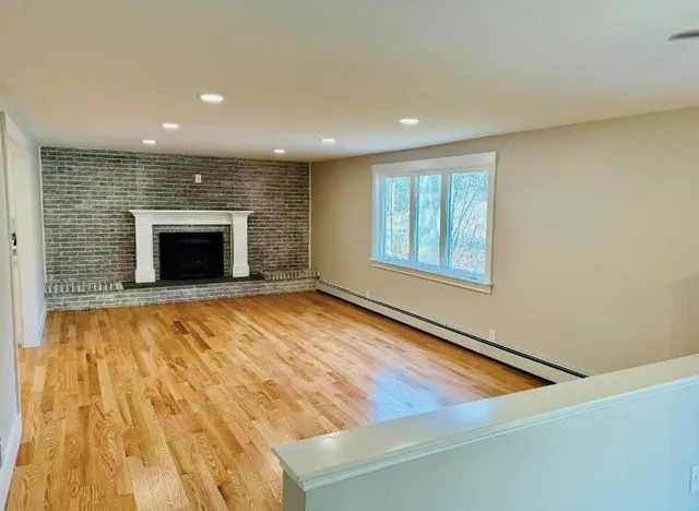 $539,900 | 243 Second Crown Point Road, Barrington, NH 03825