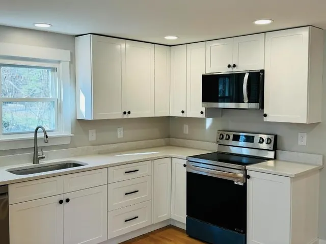 $539,900 | 243 Second Crown Point Road, Barrington, NH 03825