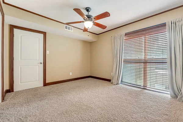 $2,850 | 516 South Post Oak Lane, Unit 18, Houston, TX 77056