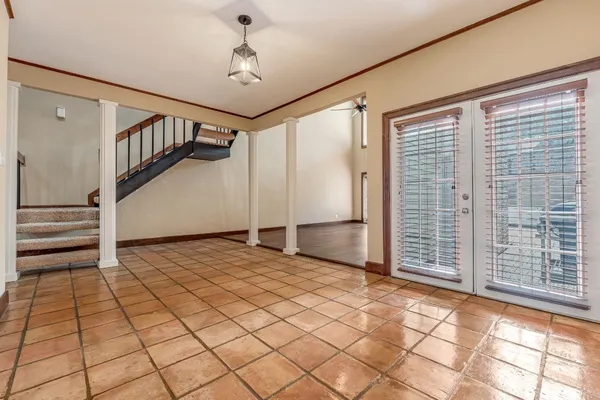 $2,850 | 516 South Post Oak Lane, Unit 18, Houston, TX 77056