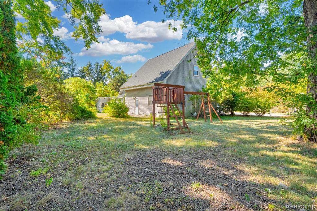 24 North Conklin Road Lake Orion, MI 48362 - Photo 27 of 29