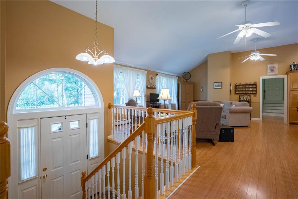 166 Broadturn Road Scarborough, ME 04074 - Photo 4 of 24 166 Broadturn Road-Entrance