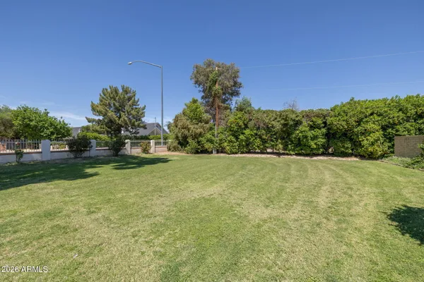 $684,900 | 1725 North Lindsay Road, Mesa, AZ 85213