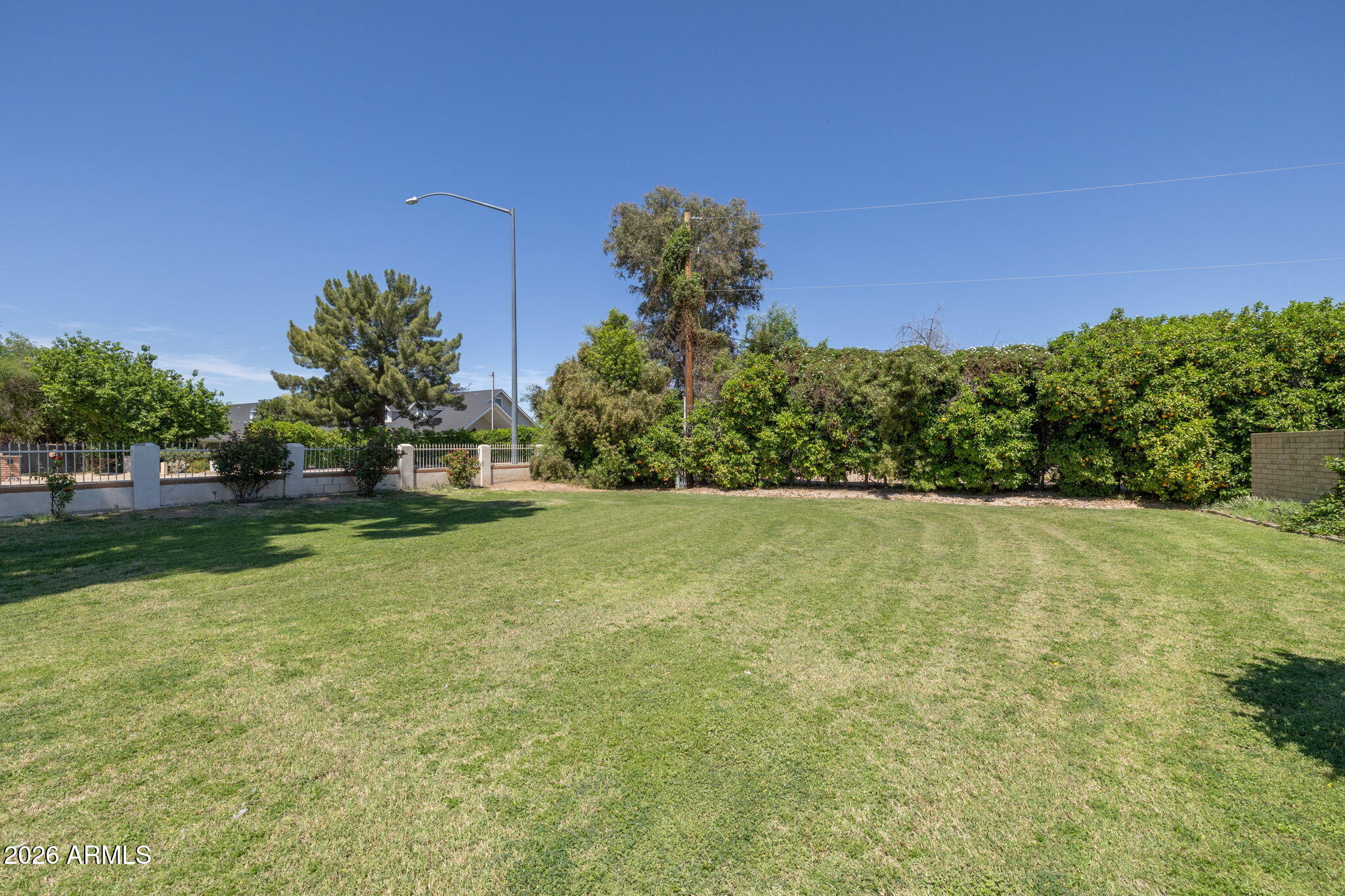 1725 North Lindsay Road Mesa, AZ 85213 - Photo 17 of 72 17-web-or-mls-1725 N. Lindsay Rd-17