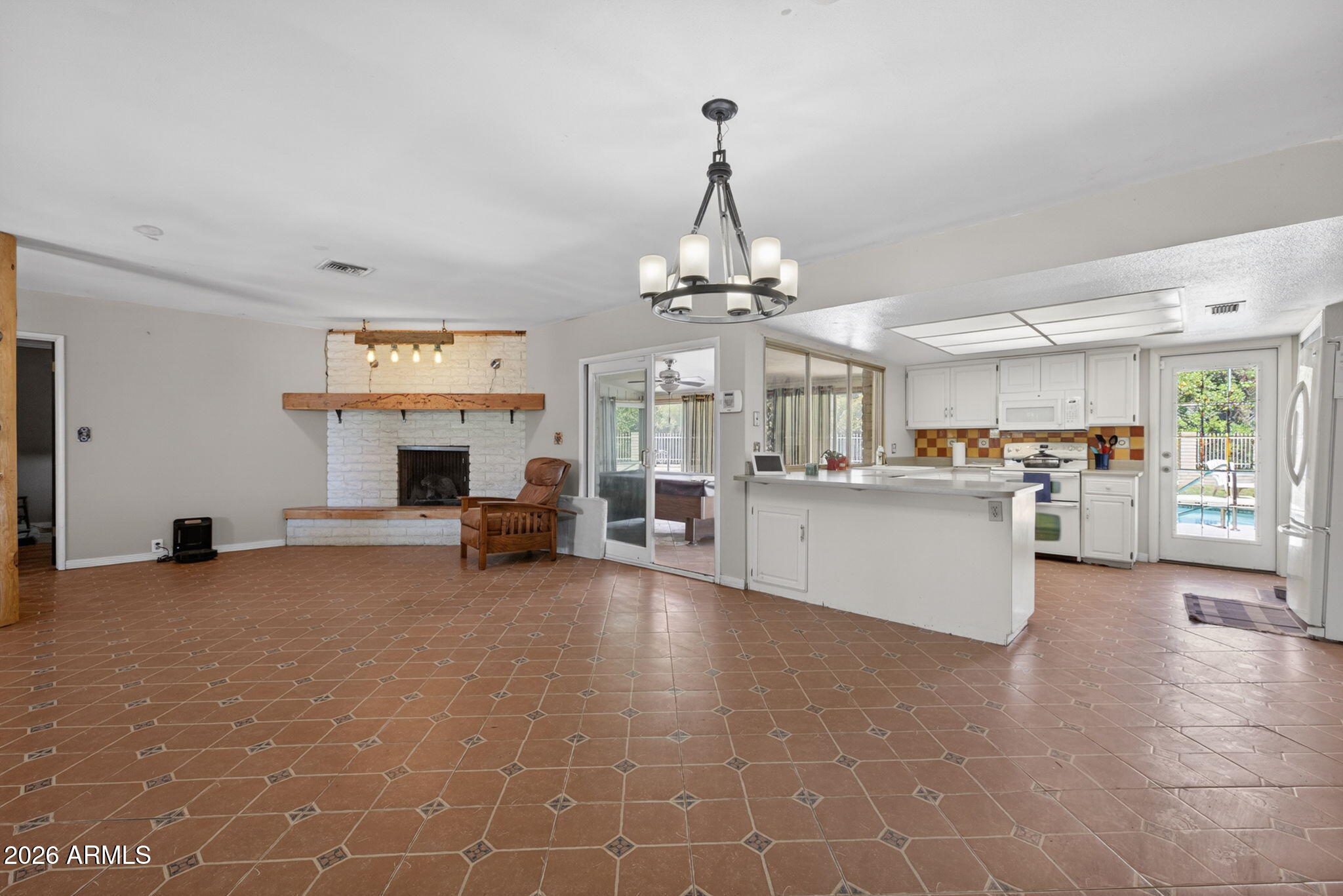 1725 North Lindsay Road Mesa, AZ 85213 - Photo 33 of 72 33-web-or-mls-1725 N. Lindsay Rd-33