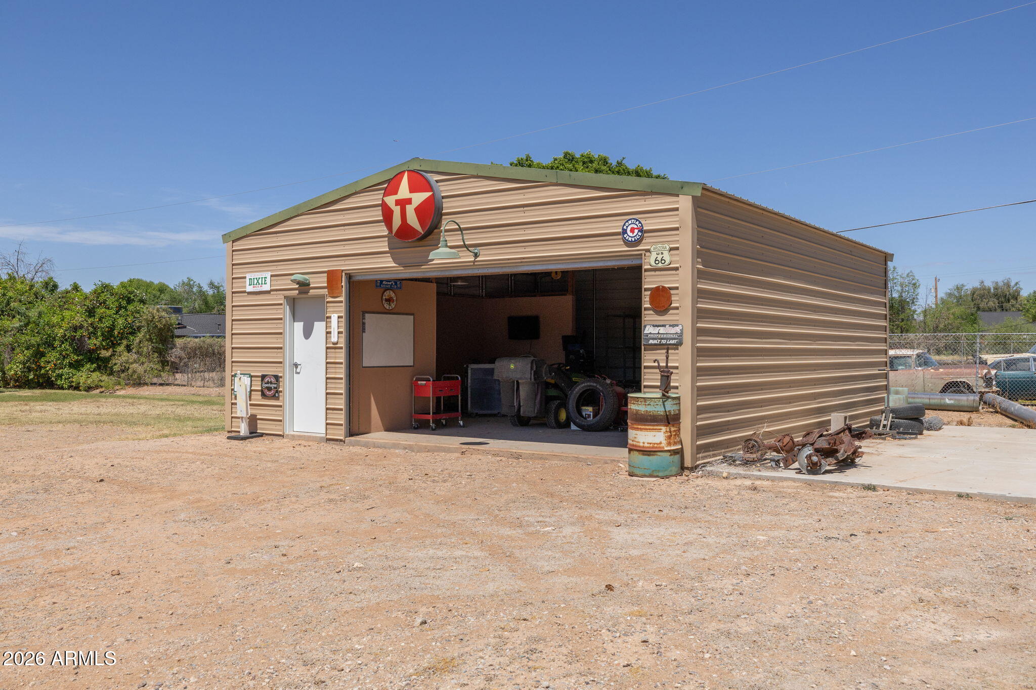 1725 North Lindsay Road Mesa, AZ 85213 - Photo 64 of 72 64-web-or-mls-1725 N. Lindsay Rd-64