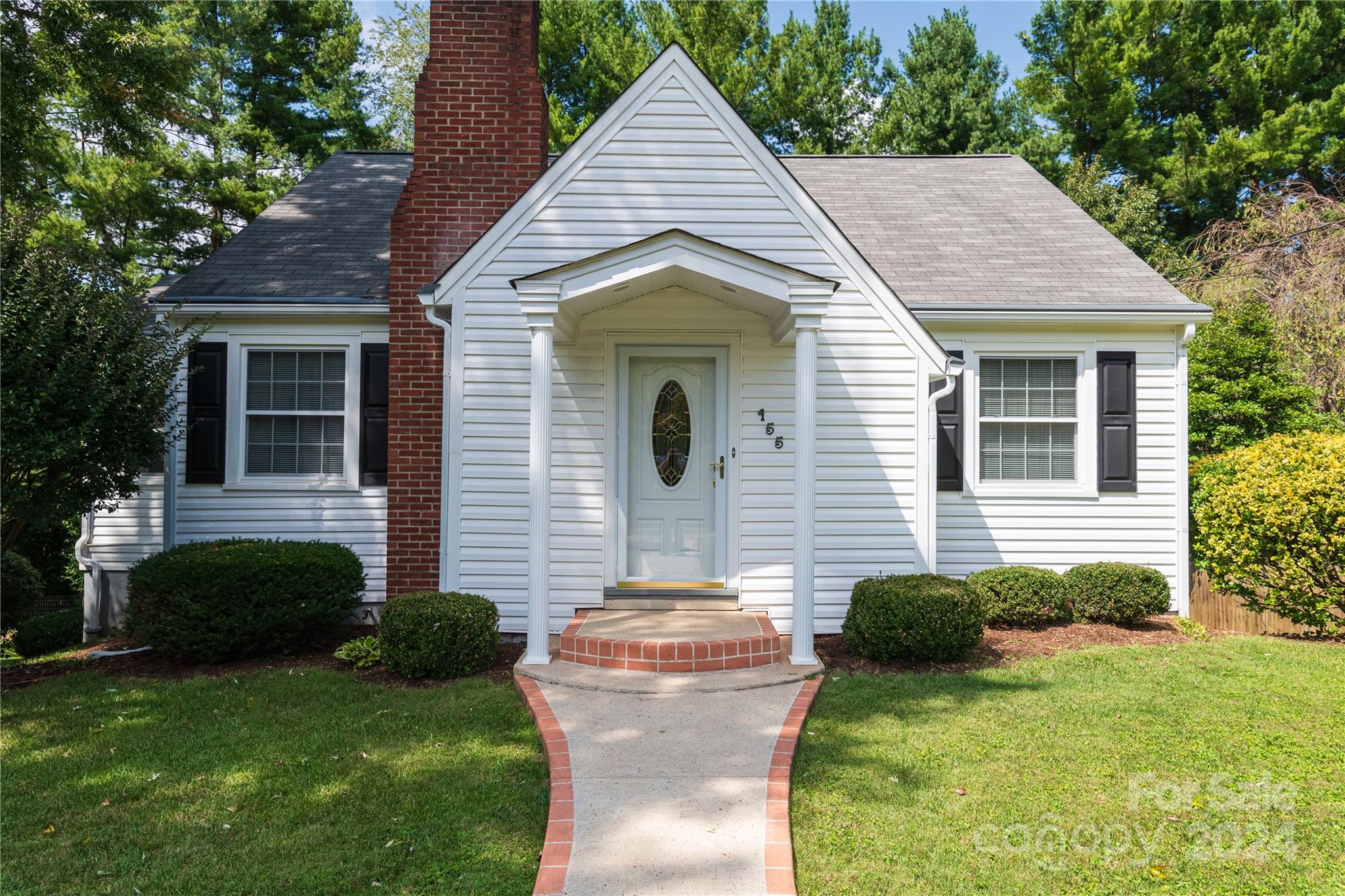 155 Arthur Road Asheville, NC 28806 - Photo 4 of 29 a view of a house with a yard