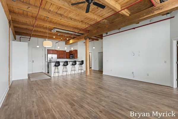 $324,900 | 533 Columbia Avenue, Unit 107, Holland, MI 49423