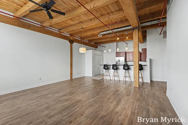 $324,900 | 533 Columbia Avenue, Unit 107, Holland, MI 49423