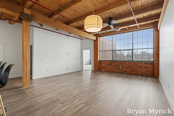 $324,900 | 533 Columbia Avenue, Unit 107, Holland, MI 49423