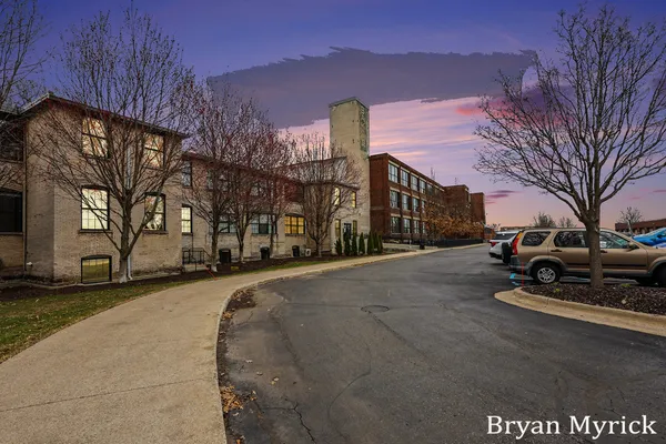 $324,900 | 533 Columbia Avenue, Unit 107, Holland, MI 49423