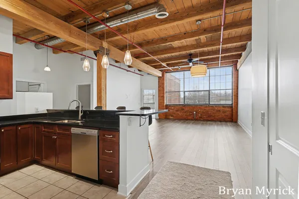 $324,900 | 533 Columbia Avenue, Unit 107, Holland, MI 49423