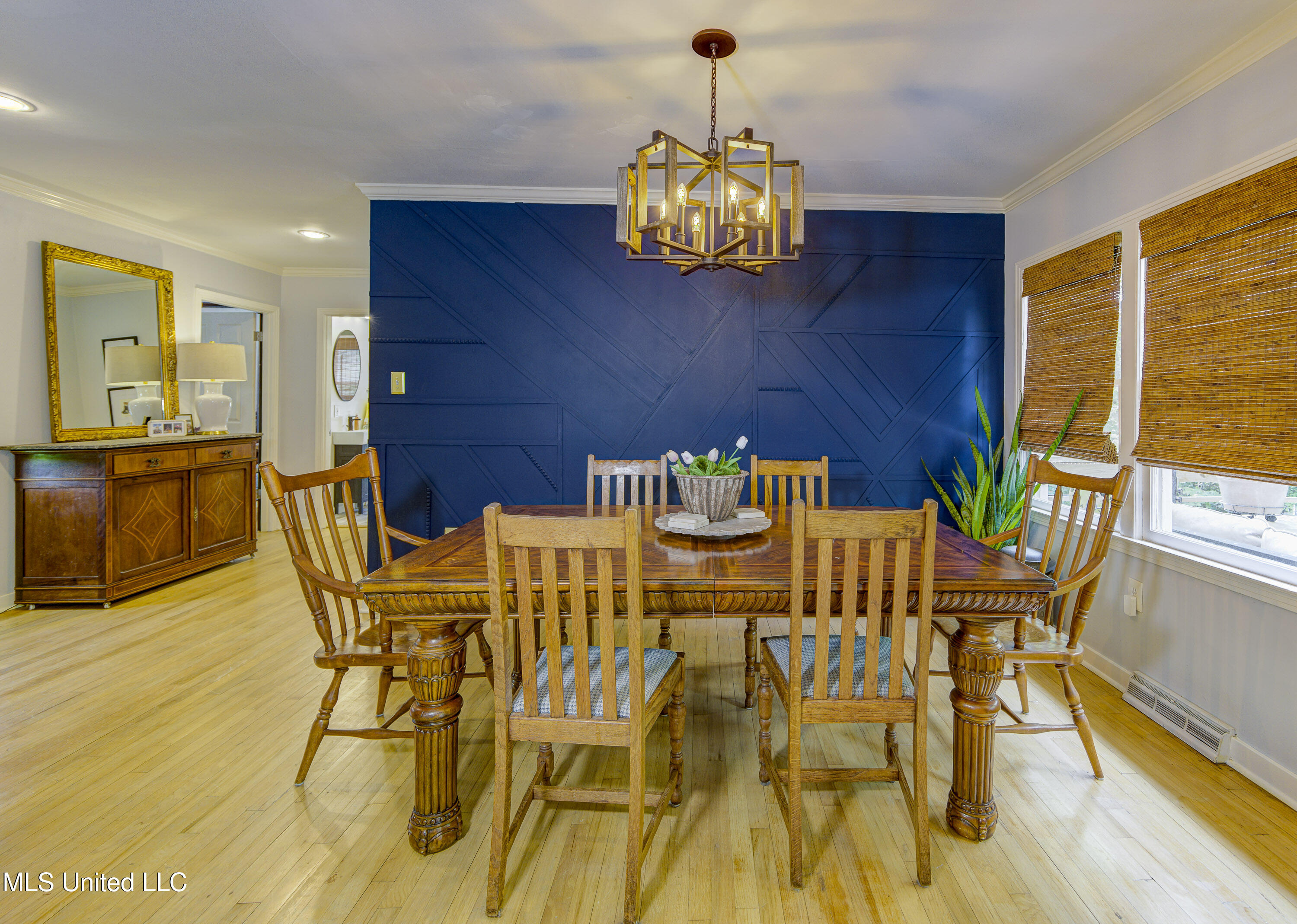 4004 Halls Ferry Road Vicksburg, MS 39180 - Photo 13 of 50 Dining Room 1