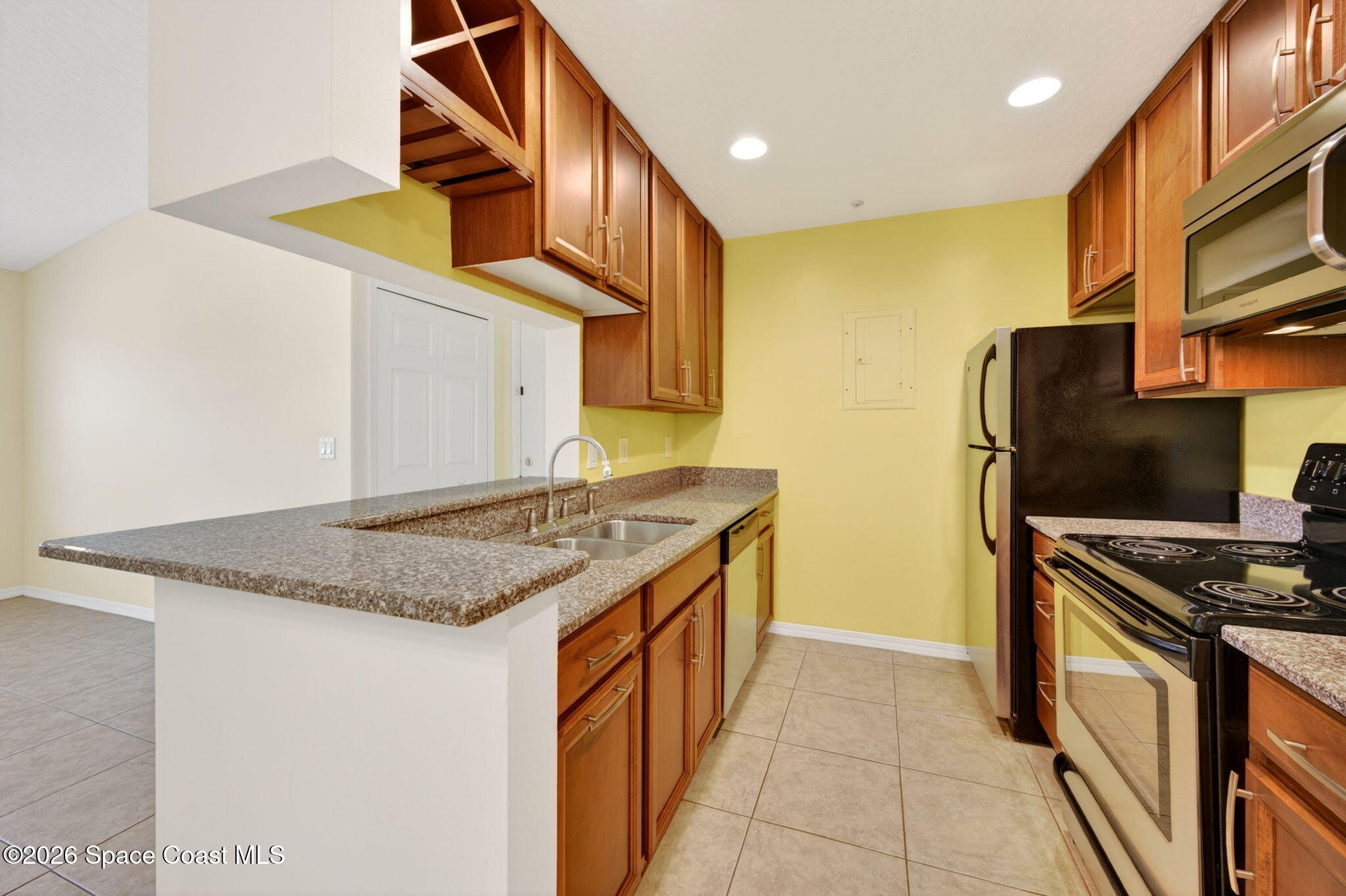 7667 North Wickham Road, Unit 219 Melbourne, FL 32940 - Photo 4 of 37 DSC_6857