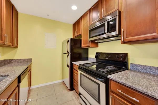 $1,400 | 7667 North Wickham Road, Unit 219, Melbourne, FL 32940