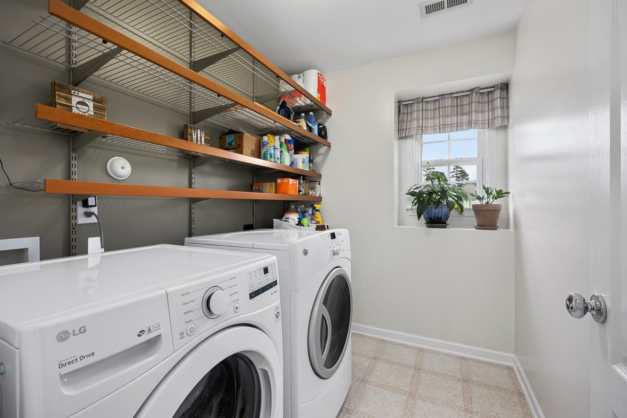 2836 Roundleaf Court Raleigh, NC 27604 - Photo 30 of 39 Laundry
