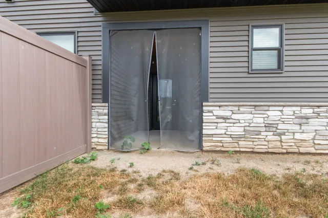 $399,900 | 255 Nomo Place, Crown Point, IN 46307