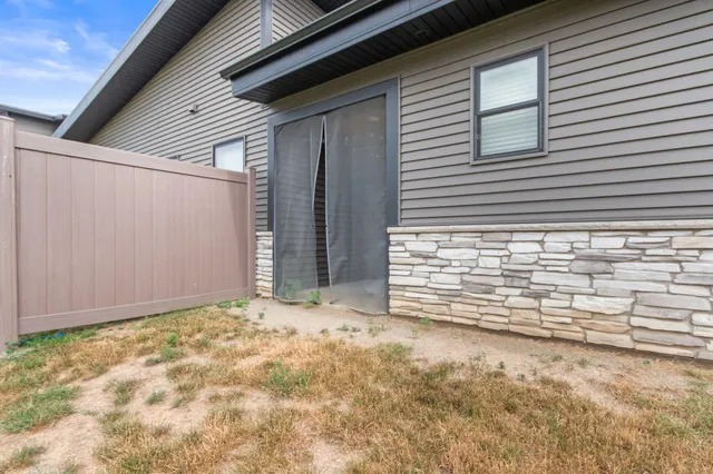 $399,900 | 255 Nomo Place, Crown Point, IN 46307