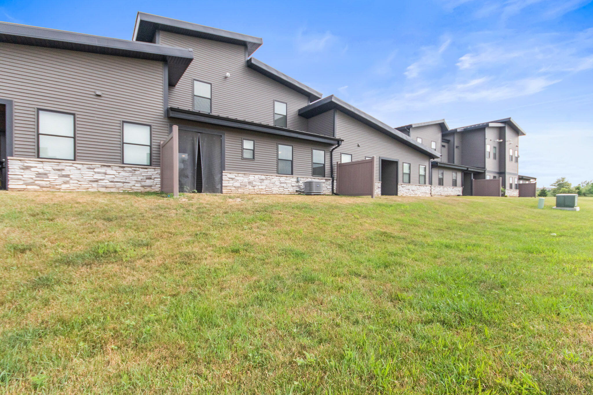 255 Nomo Place Crown Point, IN 46307 - Photo 58 of 83 2048x1365