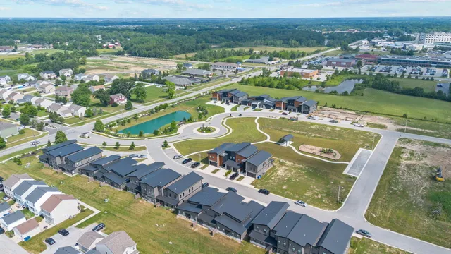 $399,900 | 255 Nomo Place, Crown Point, IN 46307