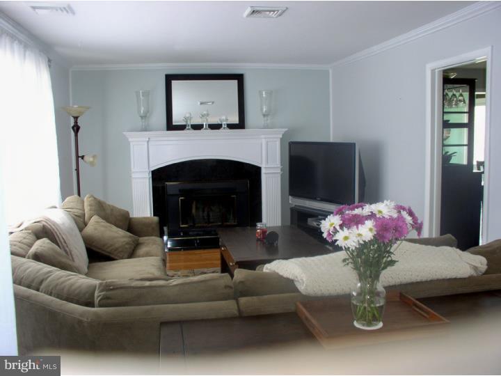 217 Glen Riddle Road Media, PA 19063 - Photo 5 of 17
