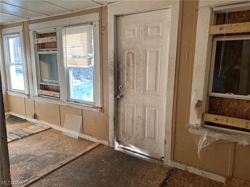 7716 Jones Road Cleveland, OH 44105 - Photo 13 of 26 Gallery Image 13