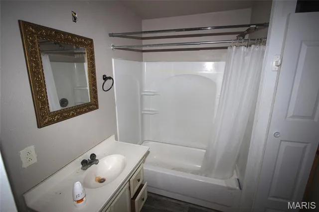 $74,900 | 11473 Holiday Shores Drive, Bismarck, MO 63624