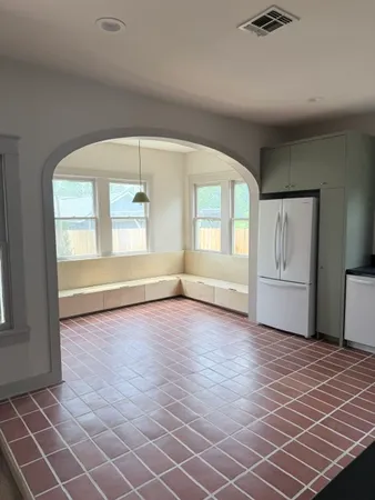 $2,450 | 1914 West Magnolia Avenue, San Antonio, TX 78201