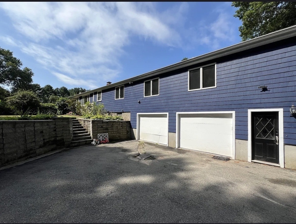302 Old Post Road, Unit 302 Sharon, MA 02067 - Photo 4 of 26 Gallery Image 4