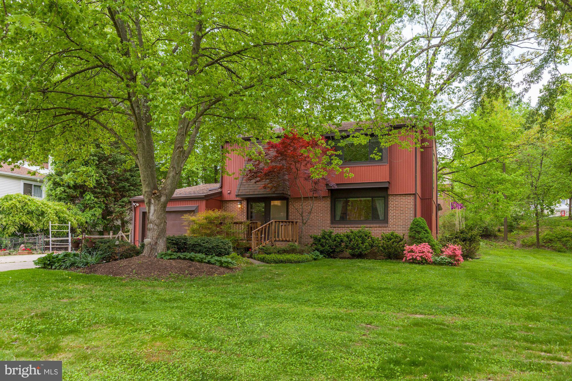 15209 Watergate Road Silver Spring, MD 20905 - Photo 1 of 30 Exterior (Front)