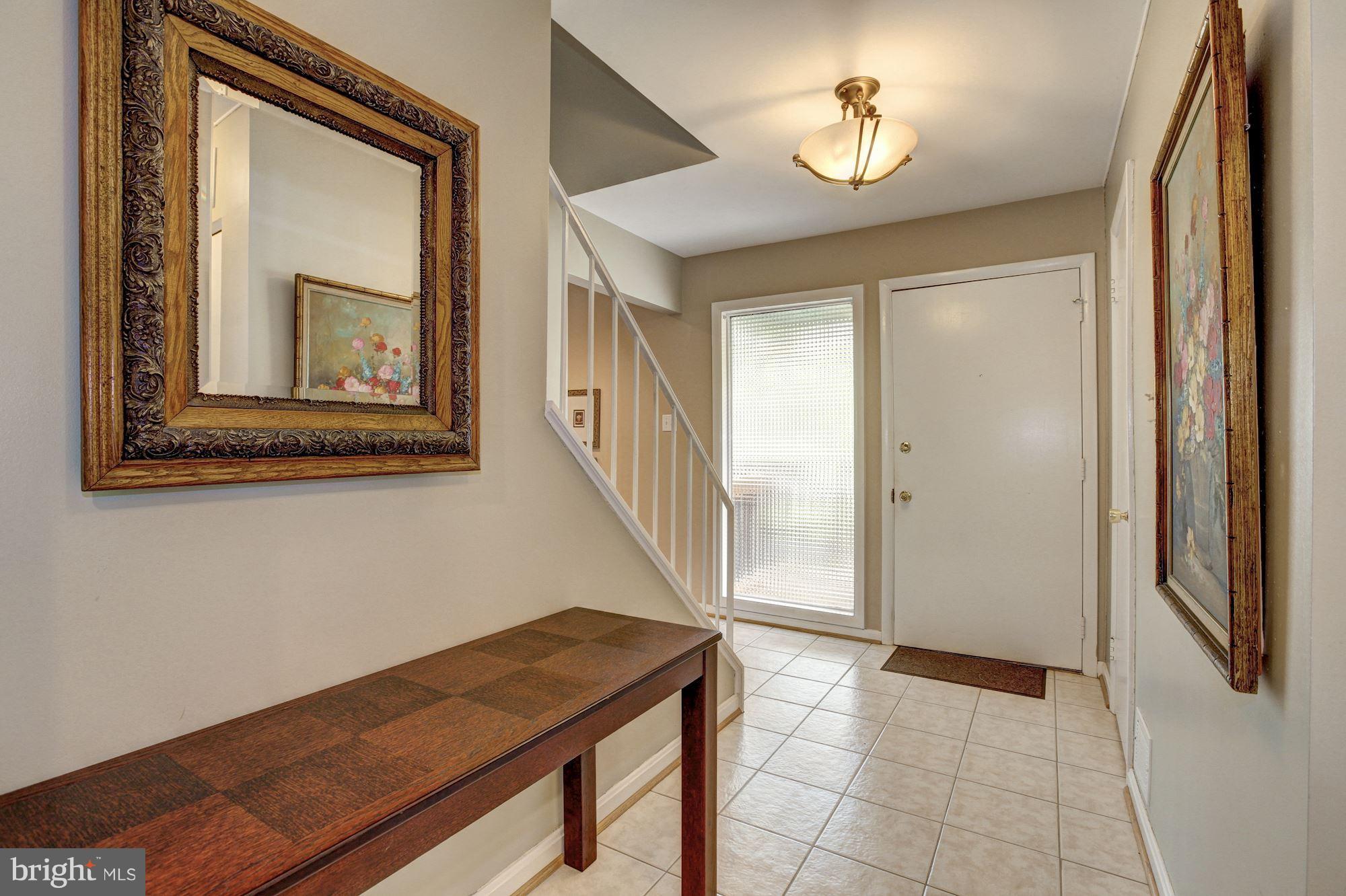 15209 Watergate Road Silver Spring, MD 20905 - Photo 3 of 30 Entry Foyer