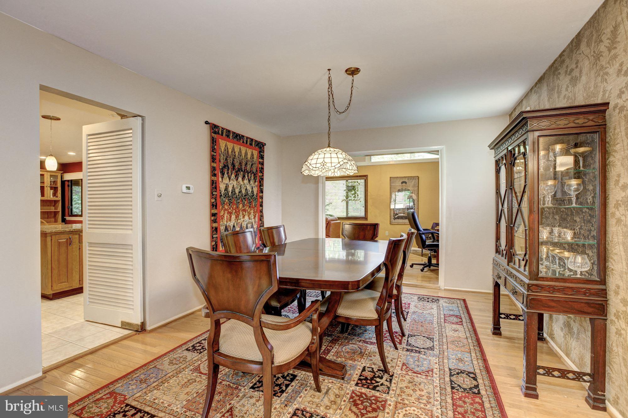 15209 Watergate Road Silver Spring, MD 20905 - Photo 7 of 30 Dining Room