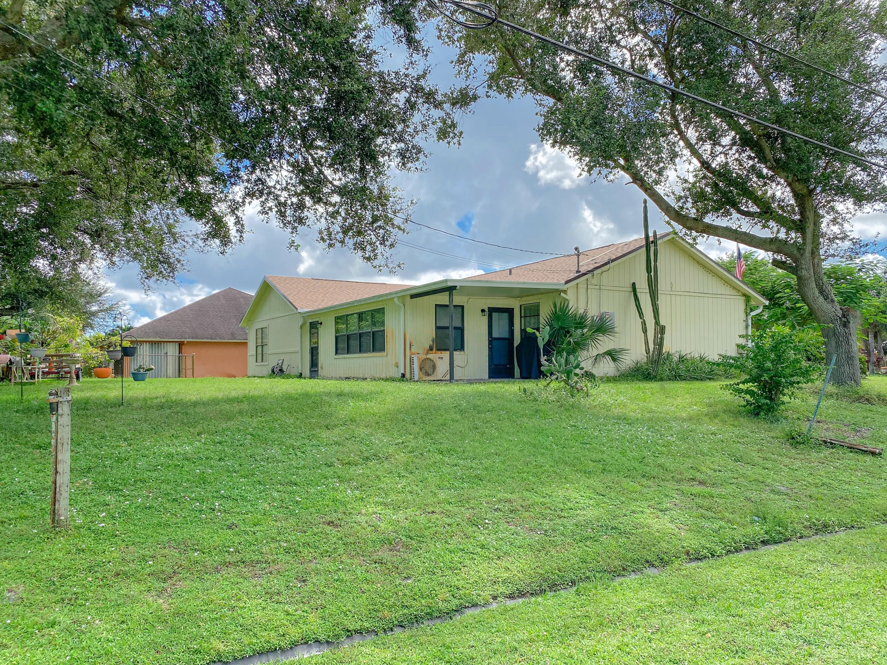 189 Southwest Covington Road Port St. Lucie, FL 34953 - Photo 22 of 27 IMG_5923