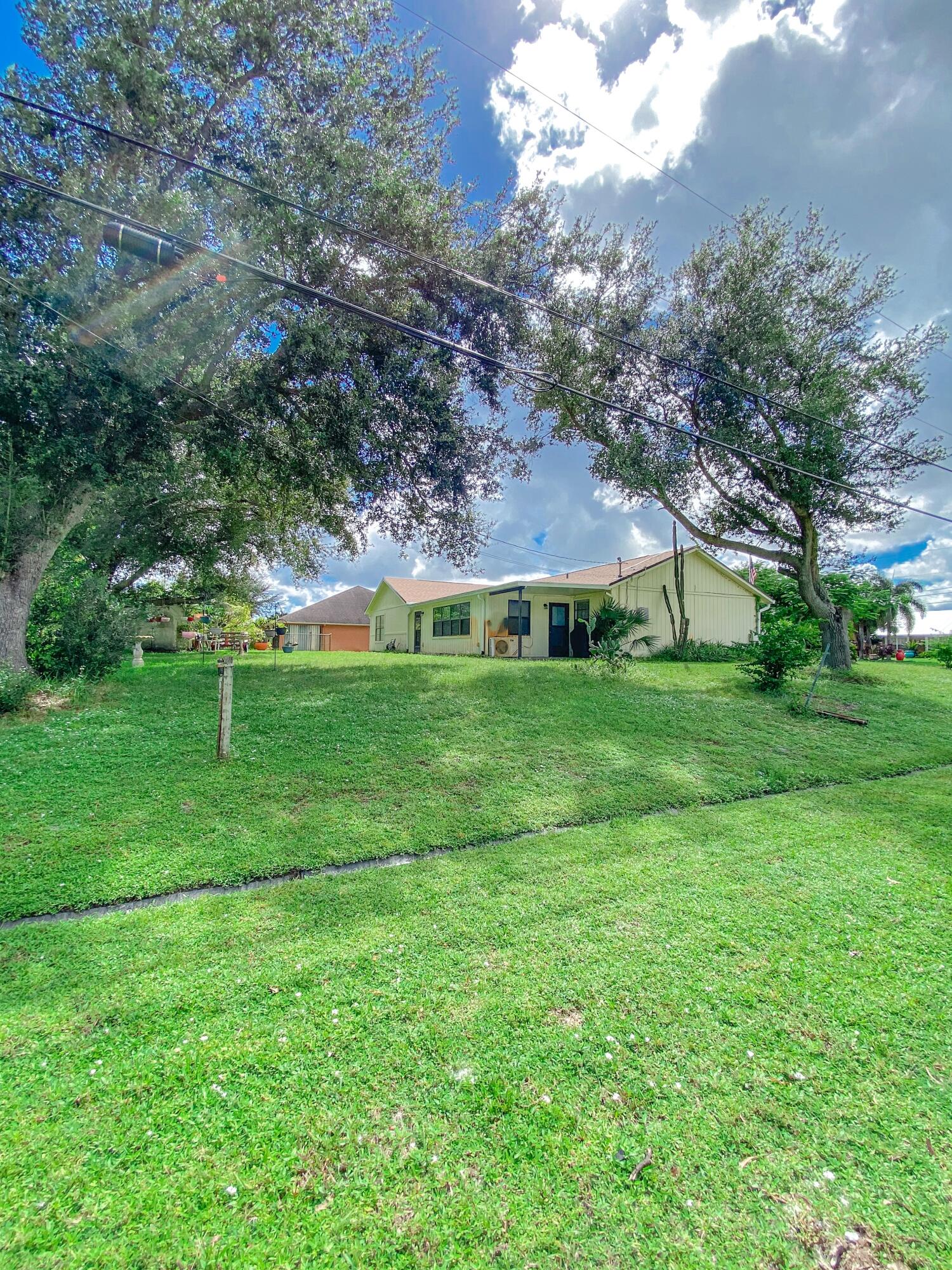 189 Southwest Covington Road Port St. Lucie, FL 34953 - Photo 23 of 27 IMG_5925