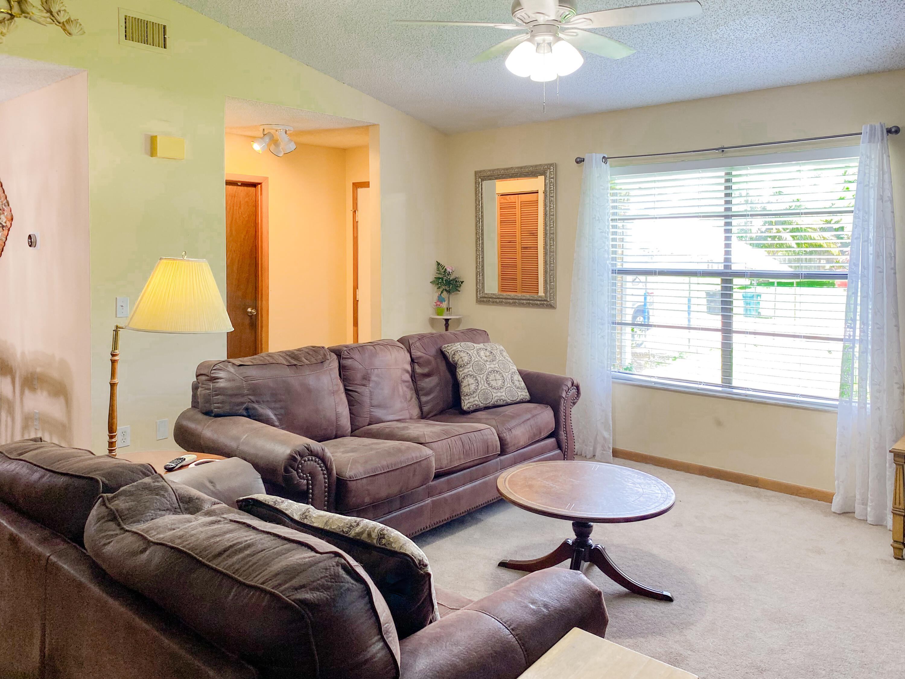 189 Southwest Covington Road Port St. Lucie, FL 34953 - Photo 5 of 27 IMG_5852-2