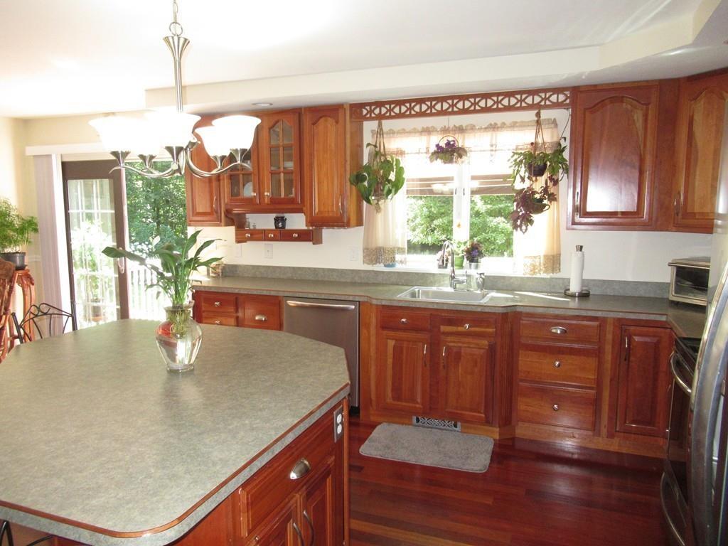 186 Bennett Road Hampden, MA 01036 - Photo 3 of 42