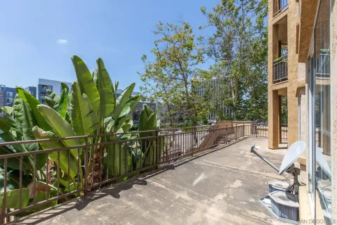 $624,999 | 550 Camino De La Reina, Unit 107, San Diego, CA 92108