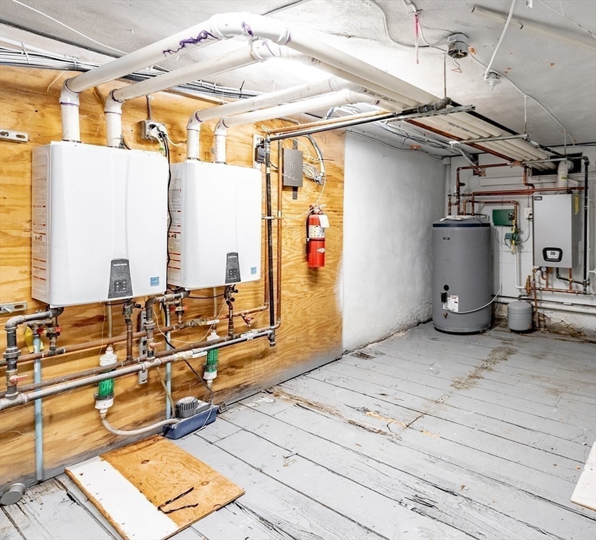 202-212 Pearl Street Springfield, MA 01105 - Photo 27 of 42 a view of a room with gym equipment