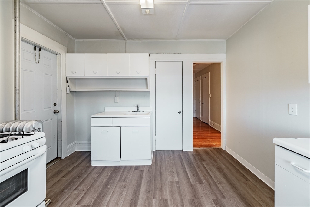 202-212 Pearl Street Springfield, MA 01105 - Photo 6 of 42 a room with storage and utility