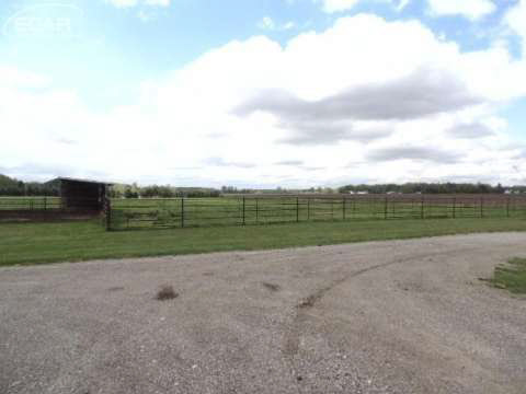 12221 Marshall Road Birch Run, MI 48415 - Photo 39 of 40 20431429-38.JPG