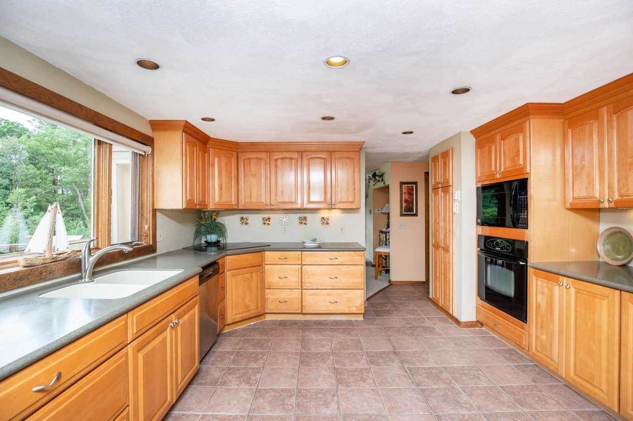 2 Woodvue Road Windham, NH 03087 - Photo 3 of 29