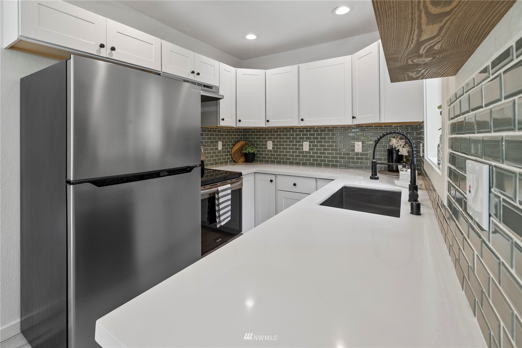 1530 Morgan Road Bremerton, WA 98312 - Photo 4 of 18 Gallery Image 4
