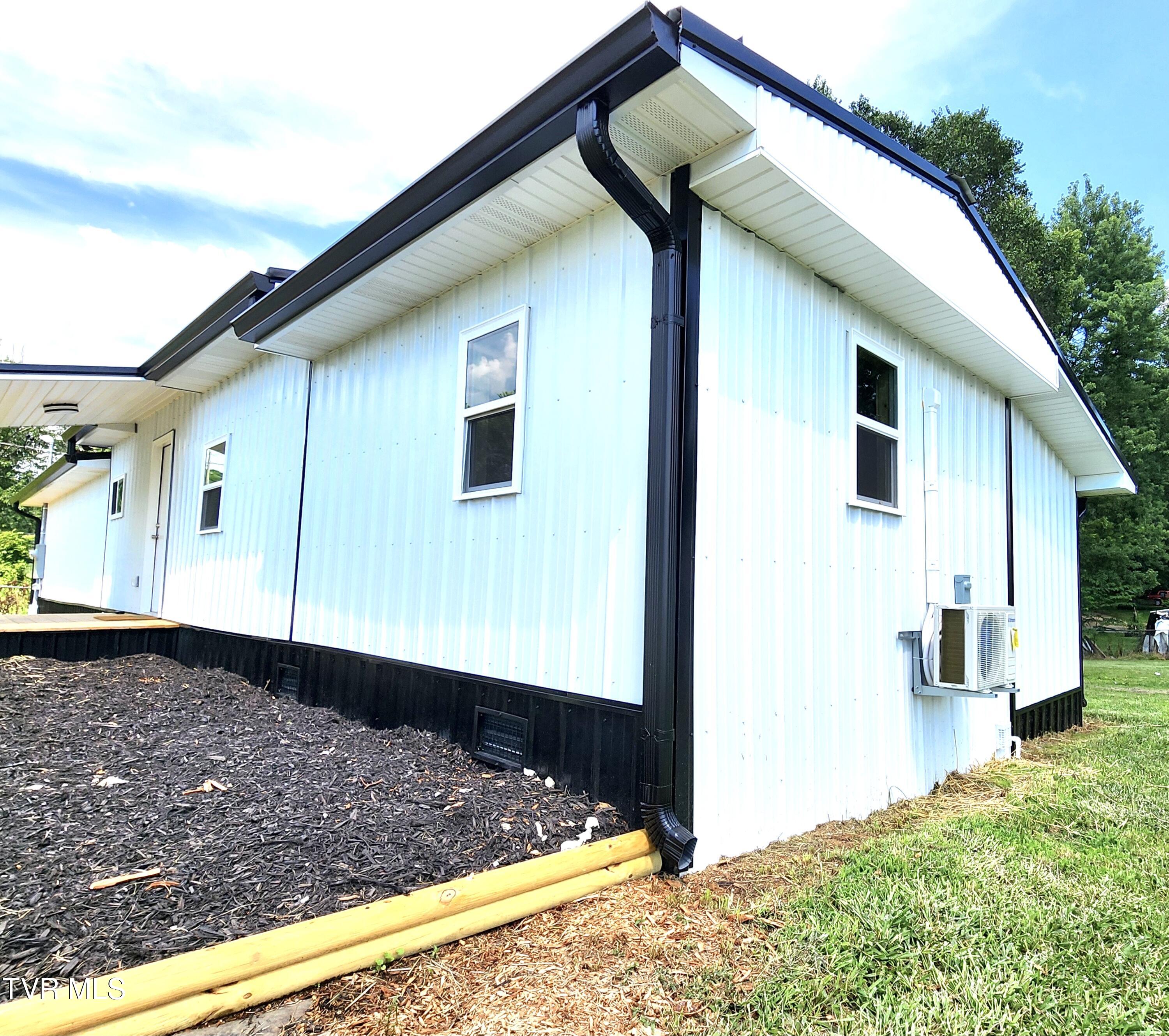 395 Sam Aiken Road Telford, TN 37690 - Photo 5 of 18 IMG_9789