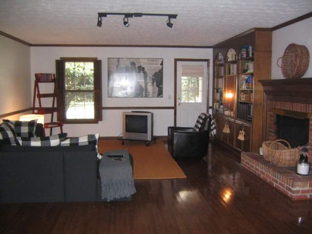 604 Stone Ridge Road Greer, SC 29650 - Photo 3 of 9 Gallery Image 3