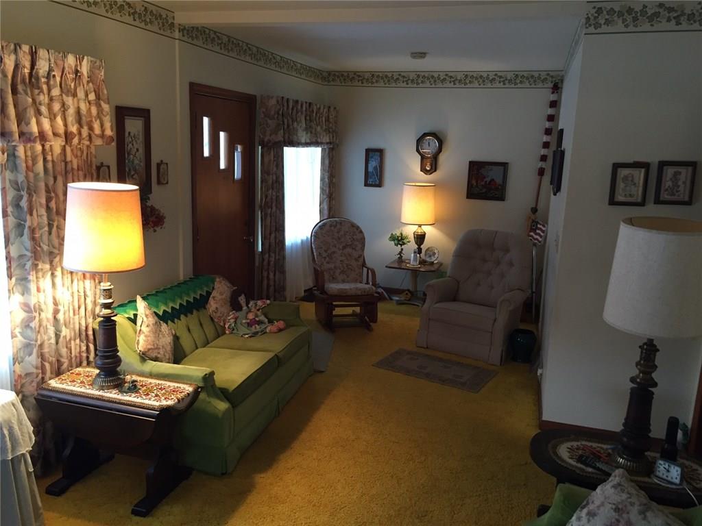1627 Pulaski Road New Castle, PA 16105 - Photo 2 of 7