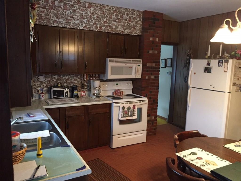 1627 Pulaski Road New Castle, PA 16105 - Photo 4 of 7