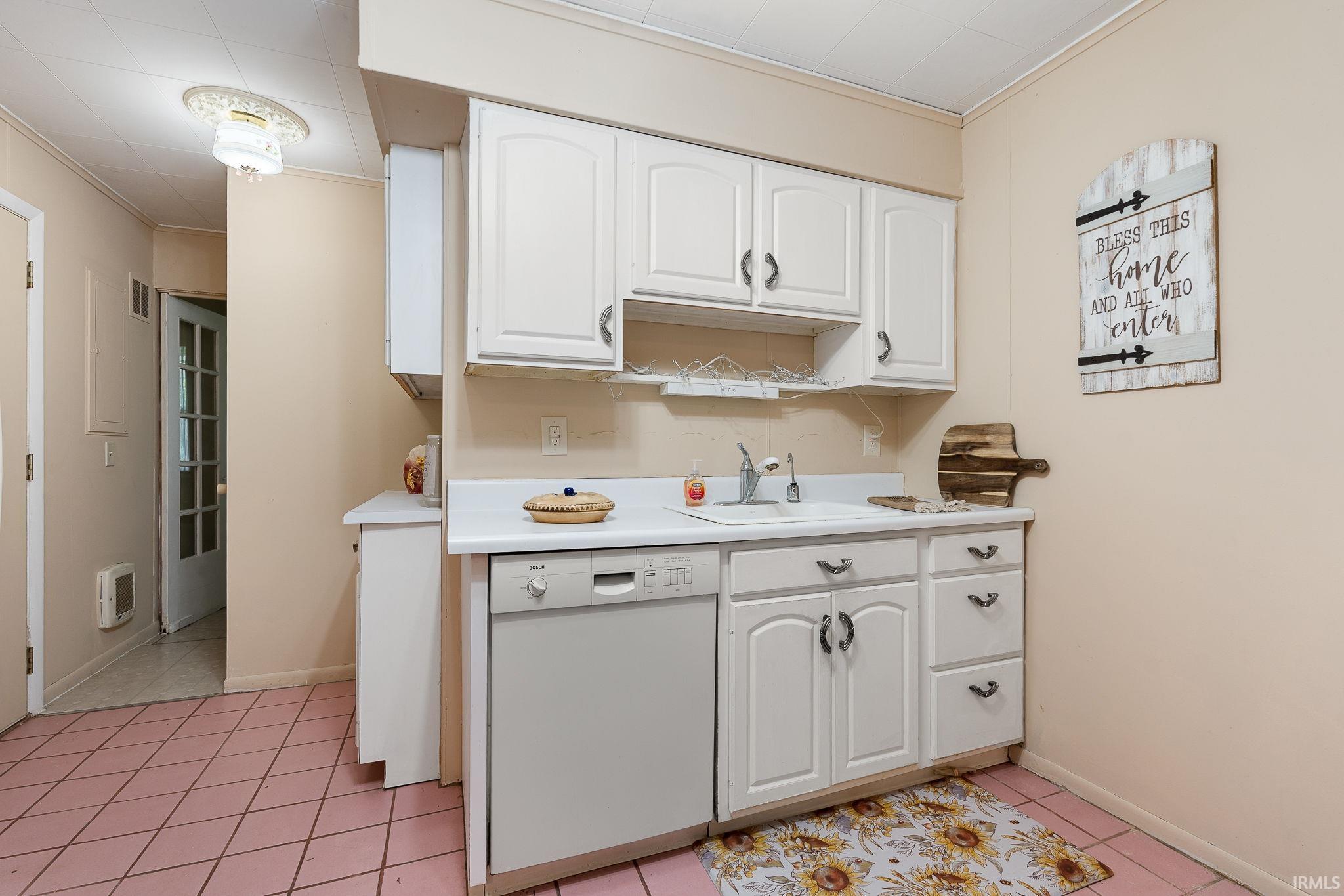 1911 Kroemer Road Fort Wayne, IN 46808 - Photo 16 of 36 Gallery Image 16