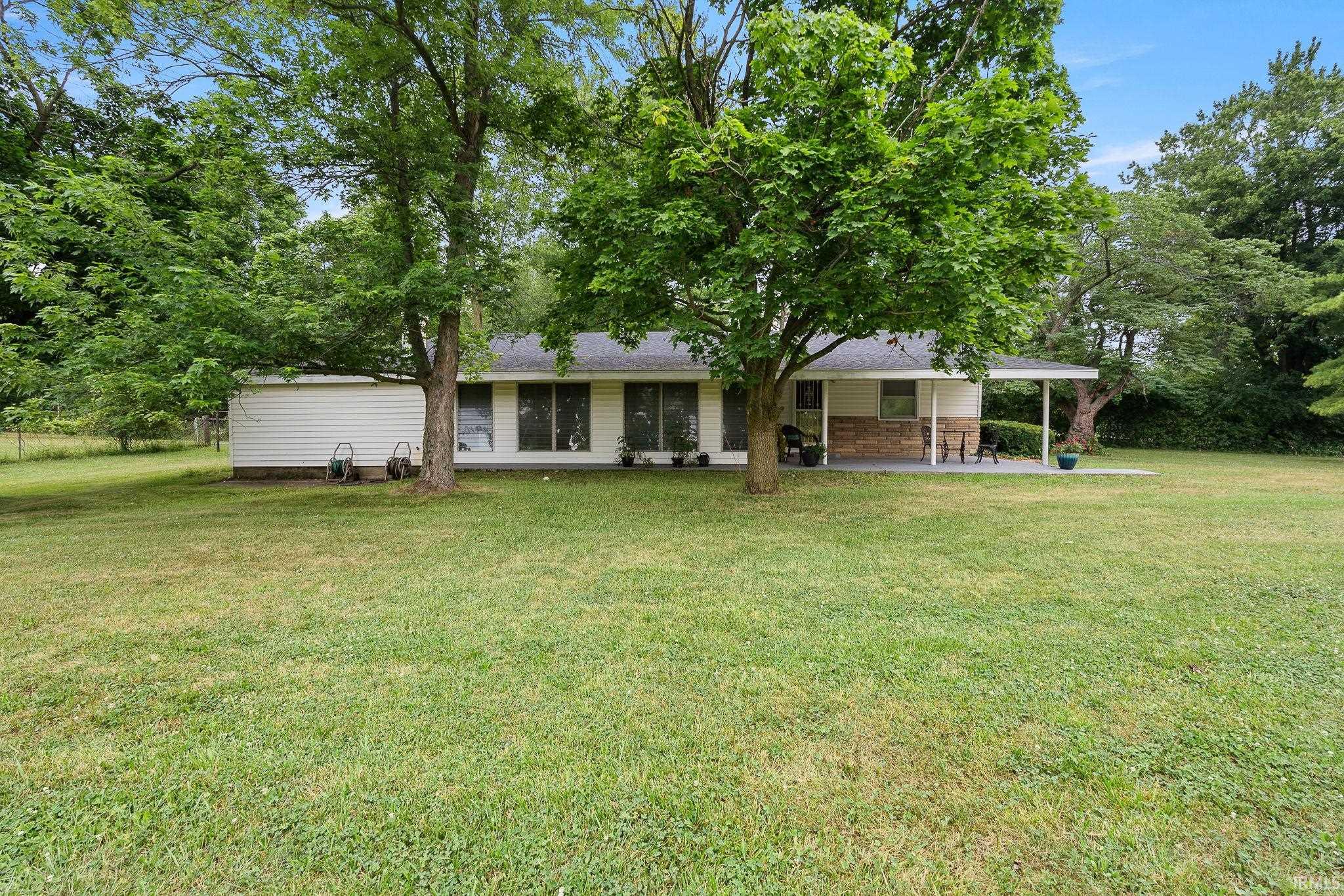 1911 Kroemer Road Fort Wayne, IN 46808 - Photo 2 of 36 Gallery Image 2