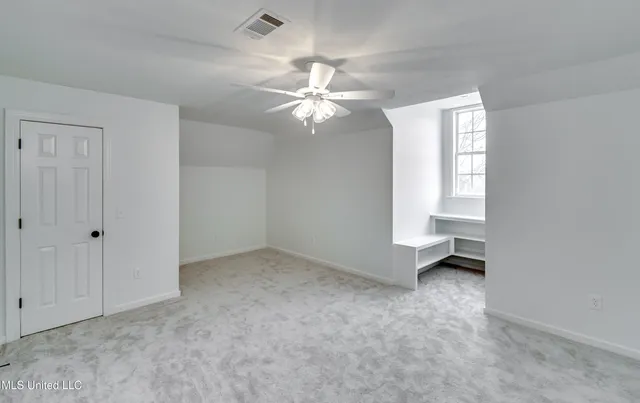 $925,000 | 200 Cripple Creek Road, Canton, MS 39046